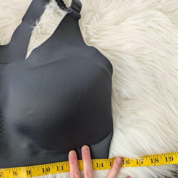 Brooks Scoopback Sports Running Bra Asphalt Grey - Picture 7 of 9